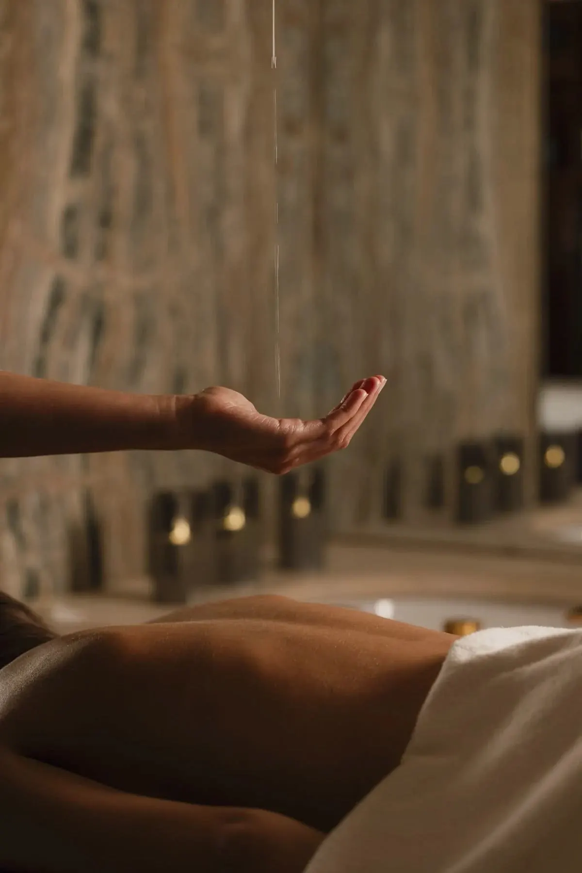 Massage ayurvédique à l'huile chaude à Strasbourg Neudorf