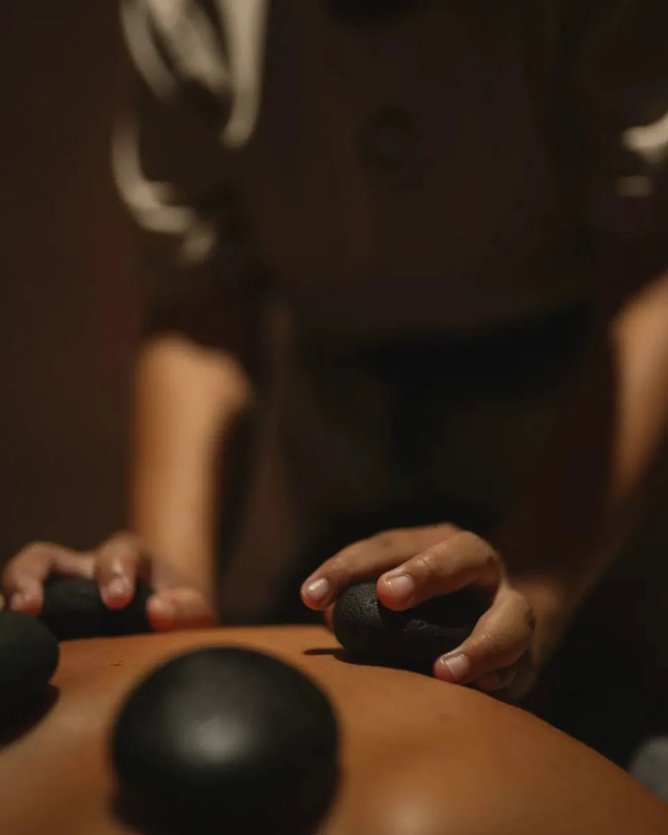 Massage aux pierres chaudes à Strasbourg Neudorf